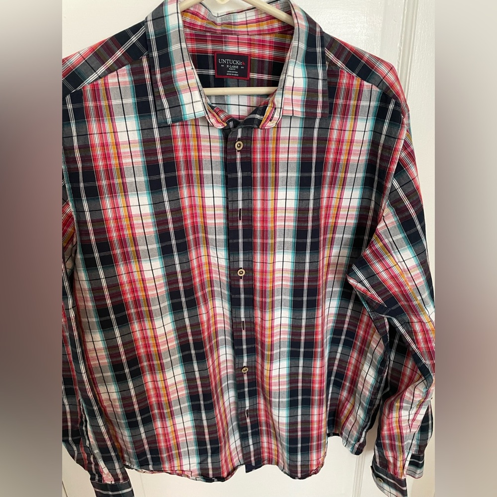 UNTUCKit XL Slim Fit